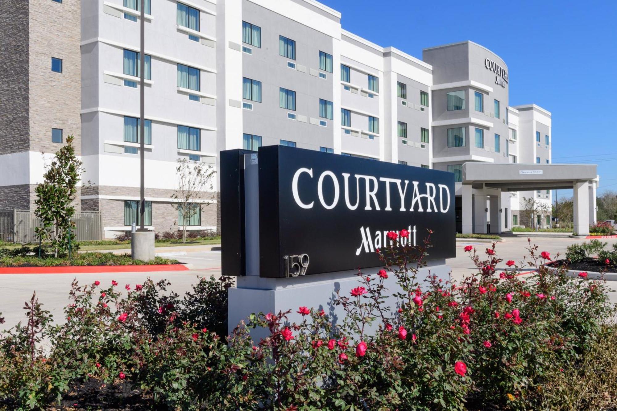 Courtyard By Marriott Лейк Джаксън Екстериор снимка