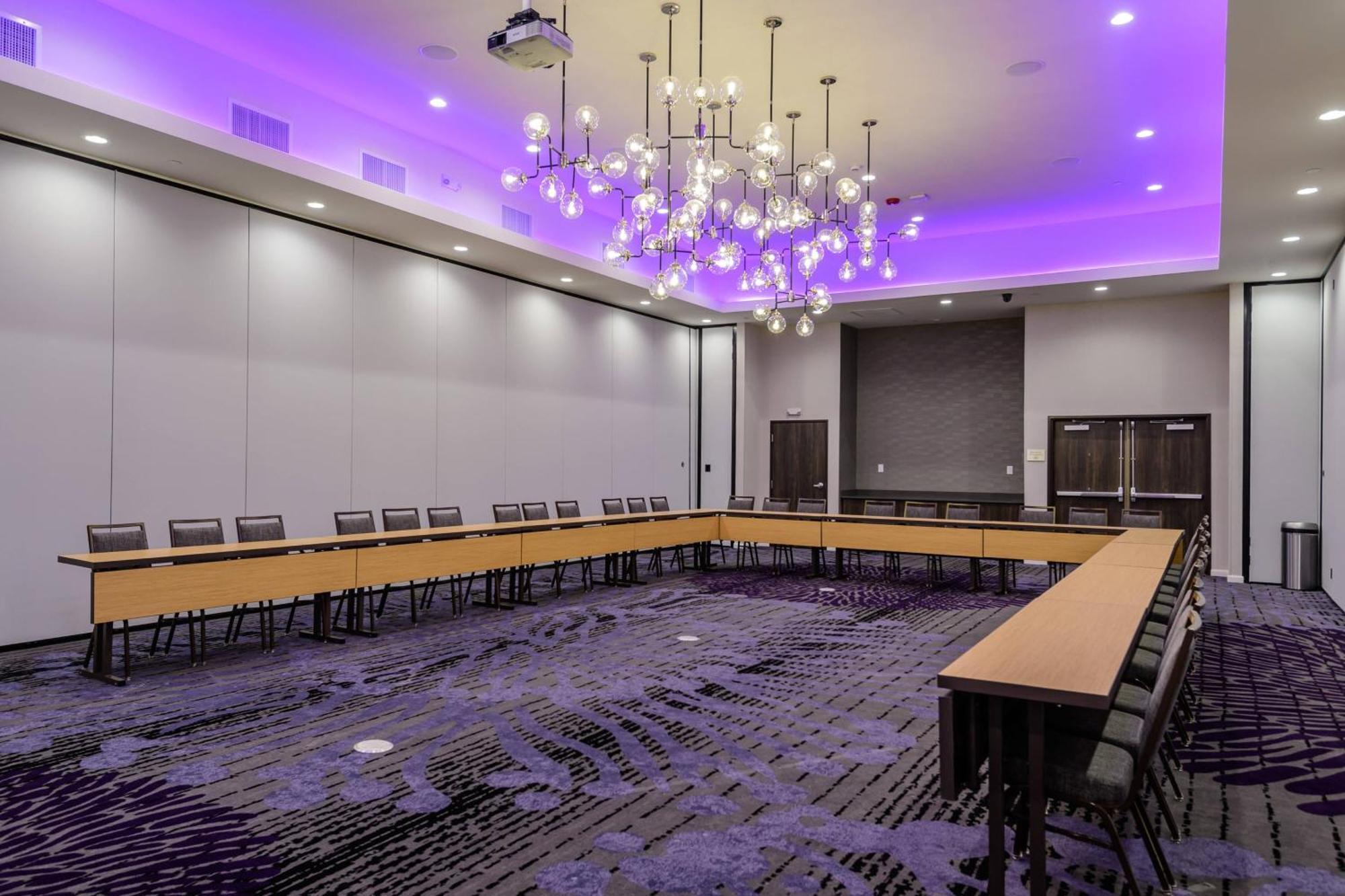 Courtyard By Marriott Лейк Джаксън Екстериор снимка